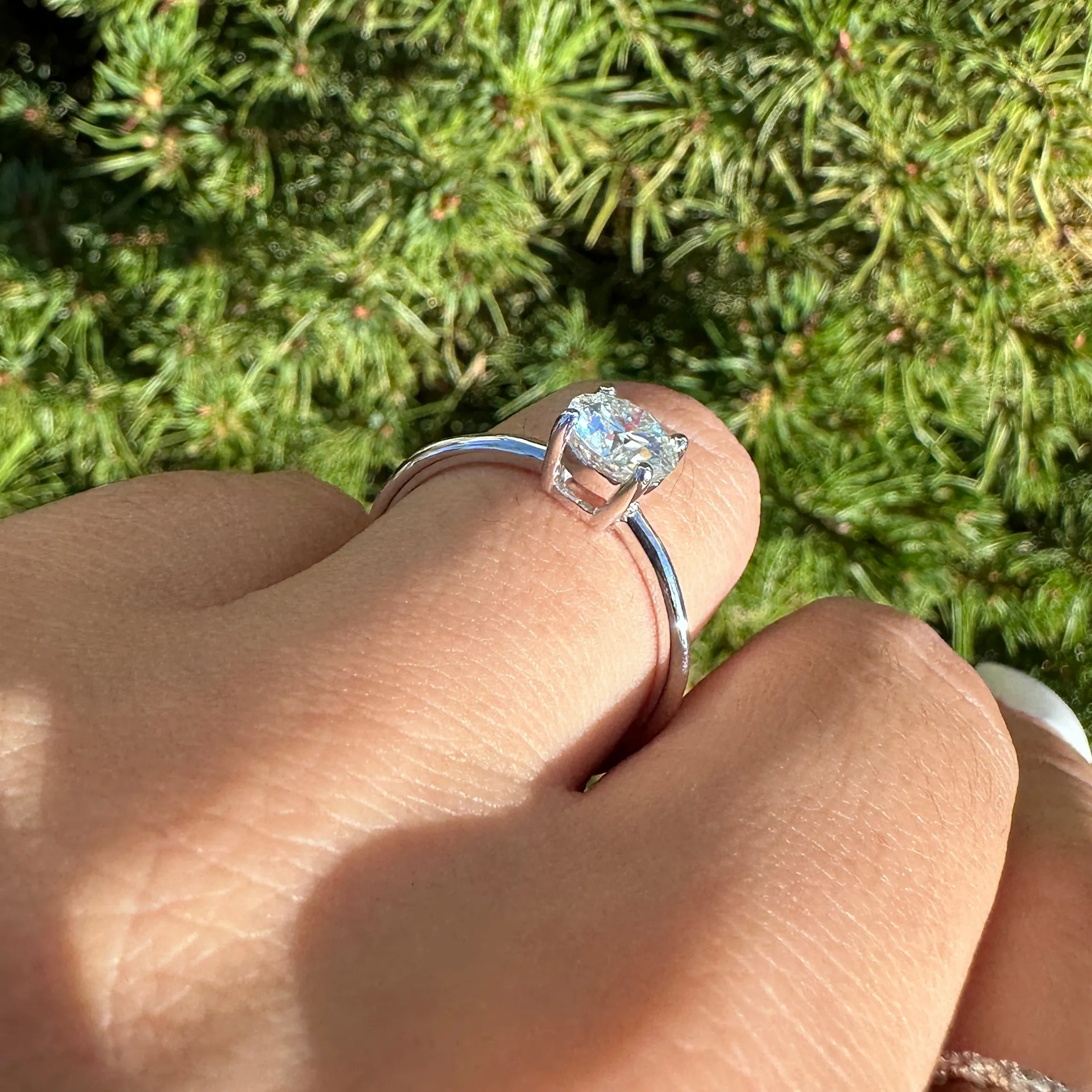 AMANDA MOISSANITE RING