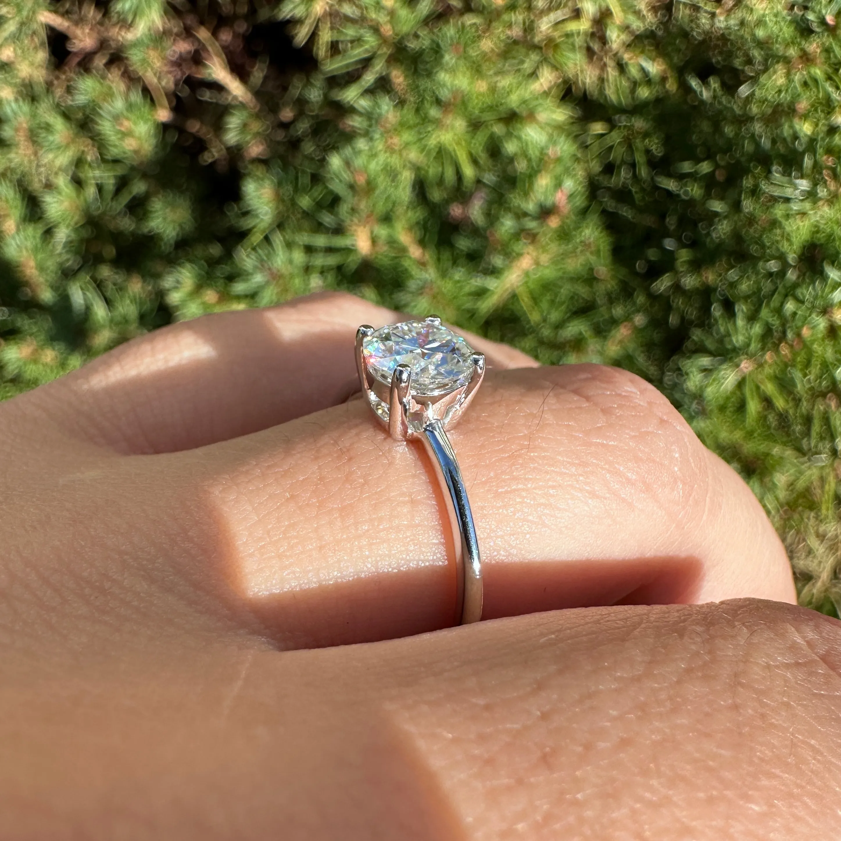 AMANDA MOISSANITE RING