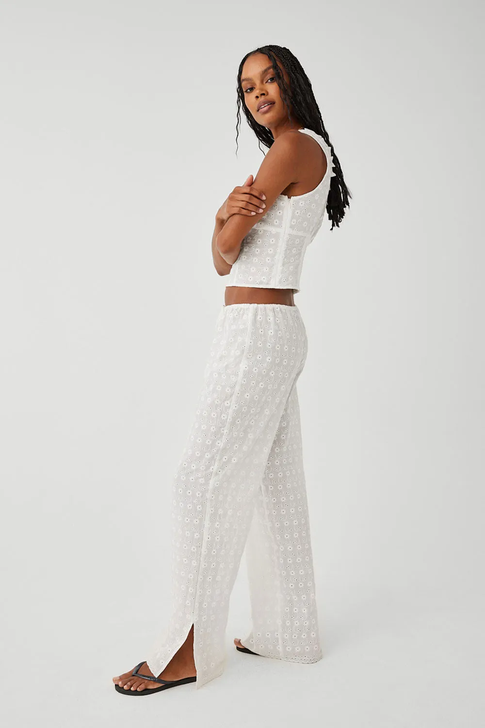 Daisy Eyelet Low Rise Pant - White