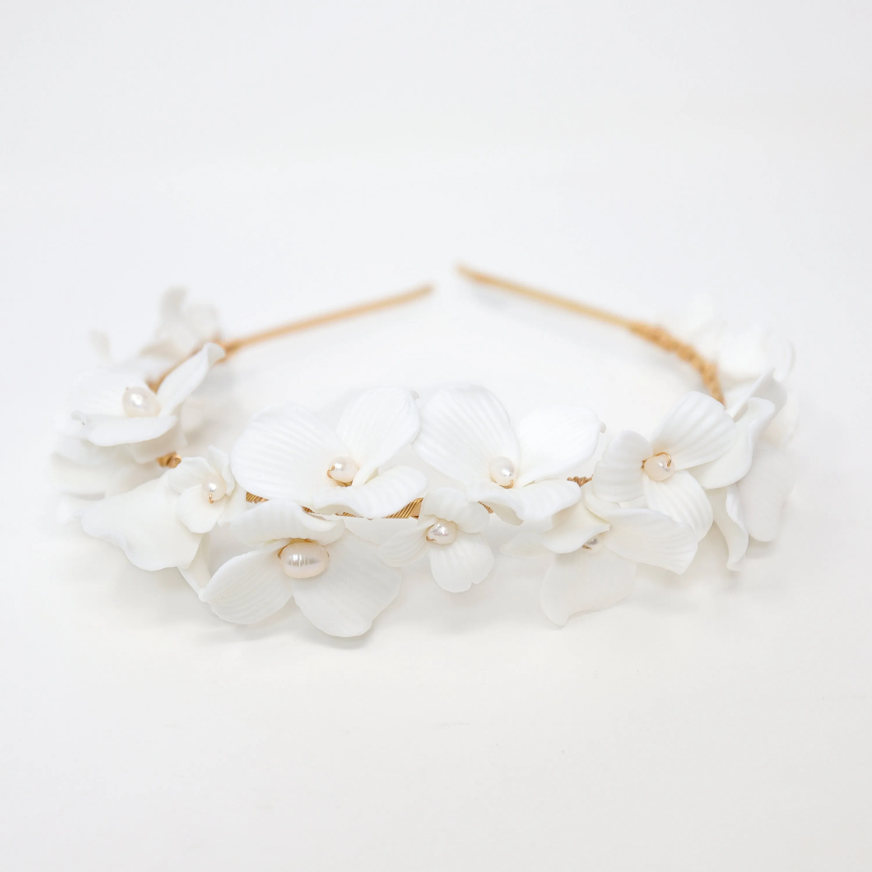 Freshwater Pearl Porcelain Ceramic White Flower Pearl Bridal Headband, Bridal Hair Vine, Delicate Headband, Hair accessories.