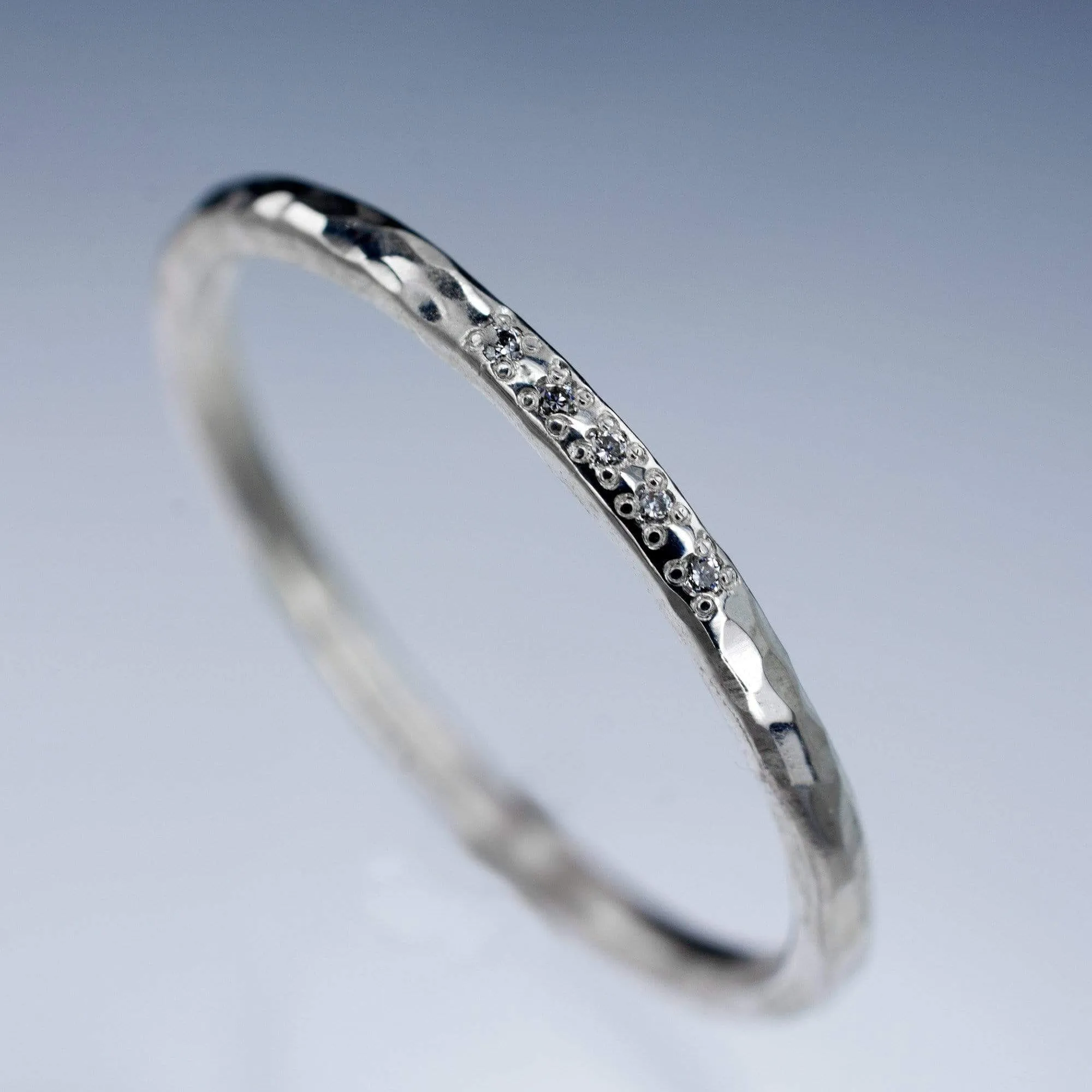 Hammered Texture Bead Set Diamond Thin Wedding Ring