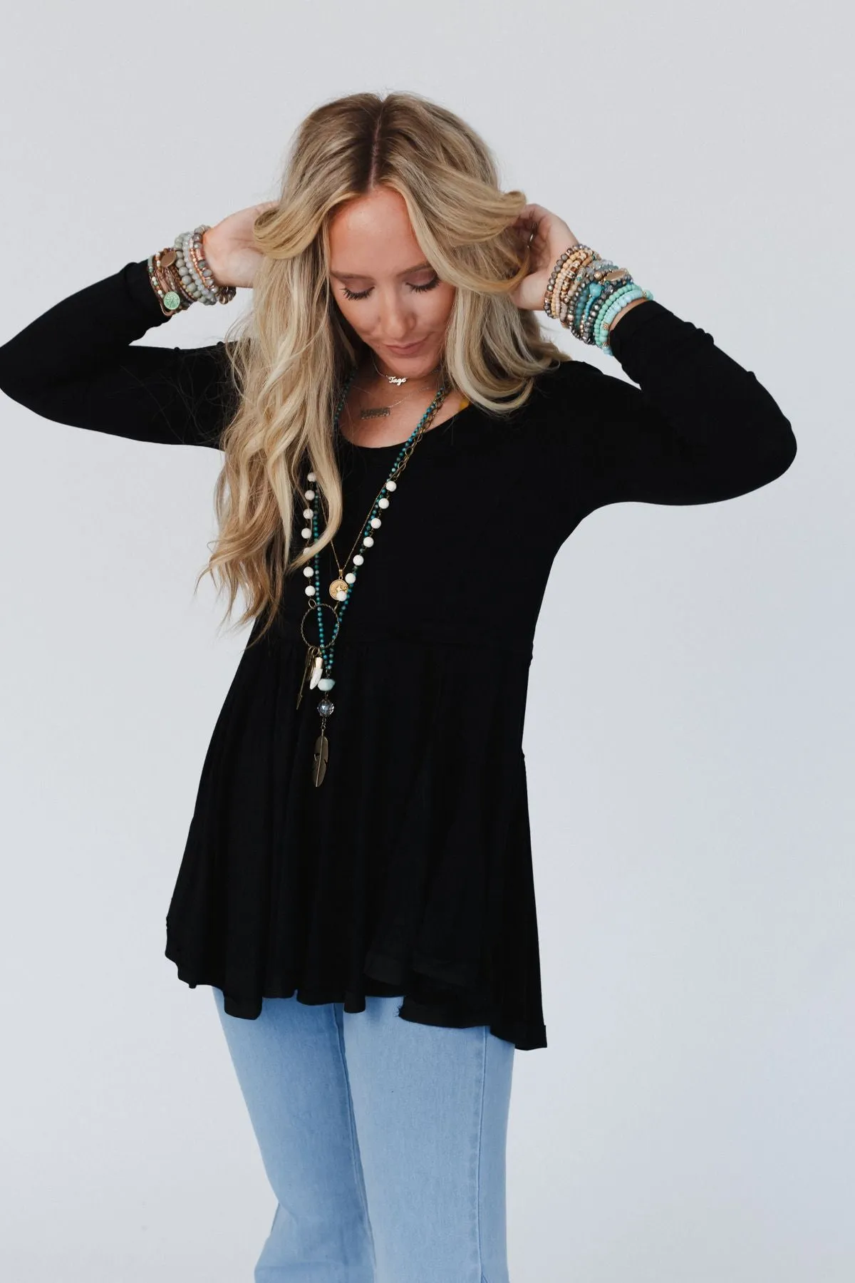 Kailee Ruffled Hem Top - Black