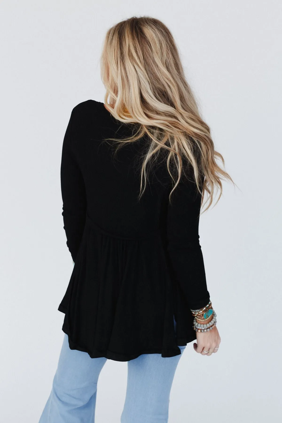 Kailee Ruffled Hem Top - Black