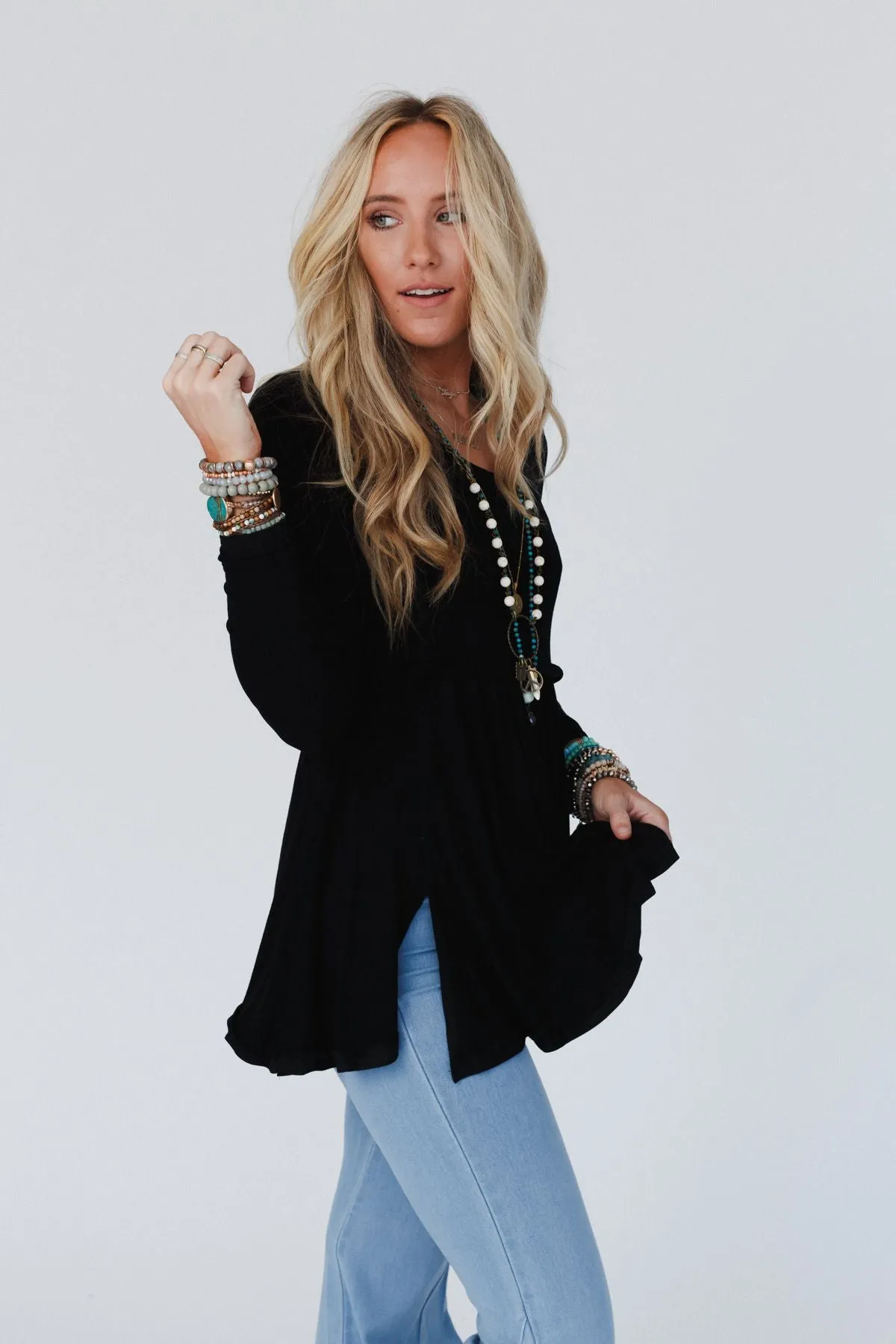 Kailee Ruffled Hem Top - Black