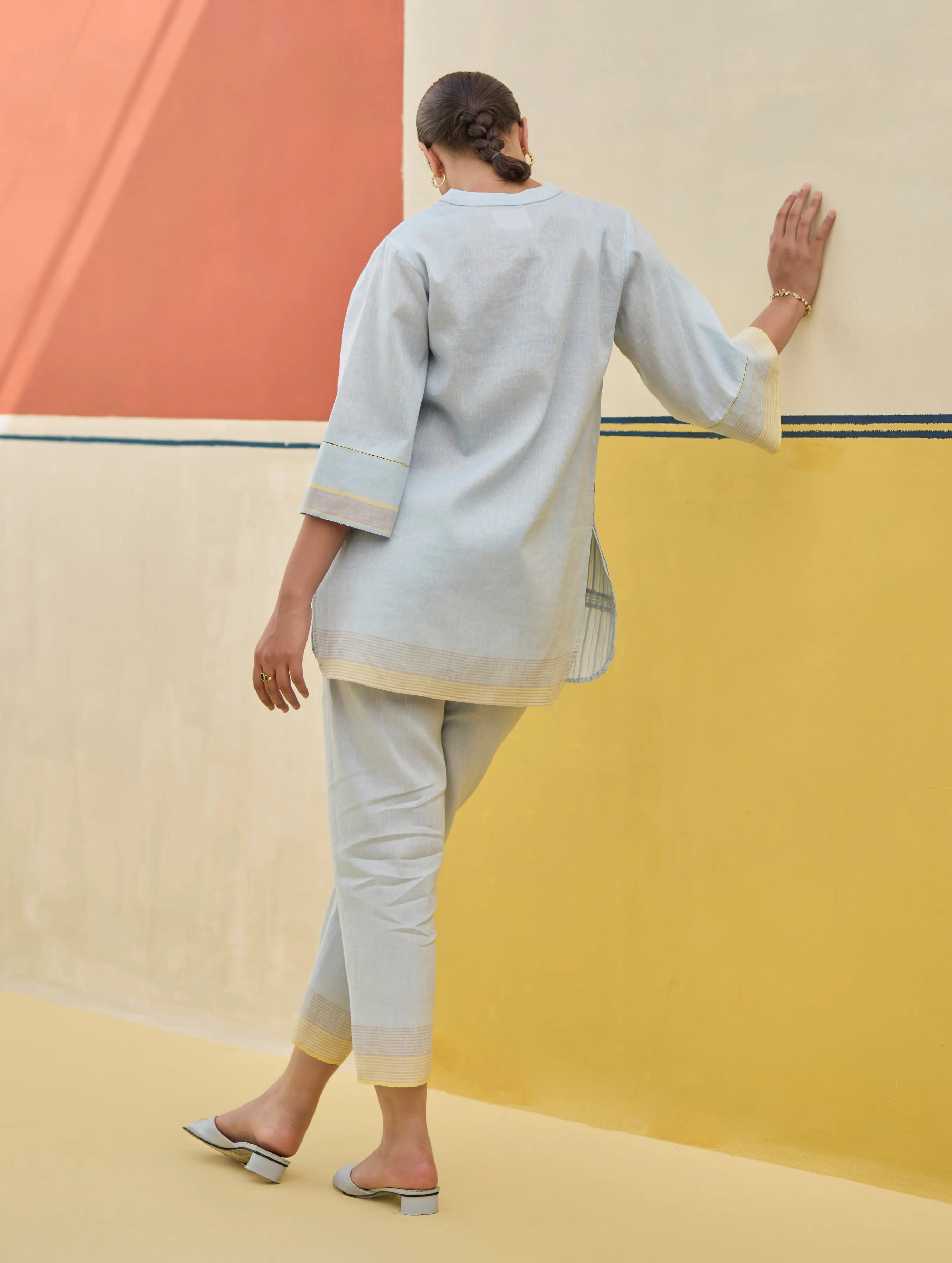 Neri Pintuck Border Linen Top - Sky