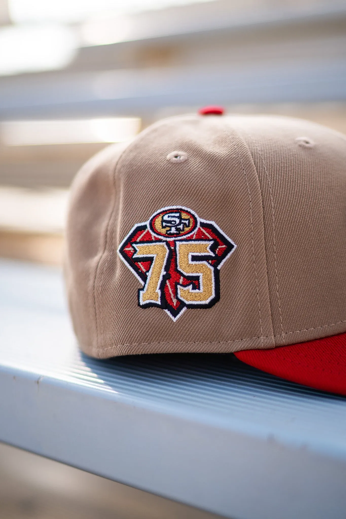 New Era San Francisco 49ers 75th Anniversary Green UV (Khaki/Red)