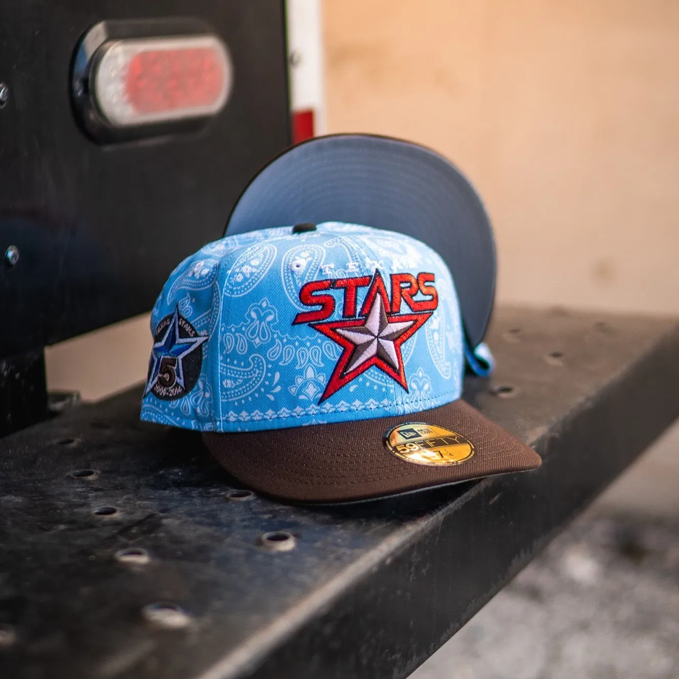 New Era Texas Stars 5th Anniversary Grey UV (Sky Paisley/Mocha)