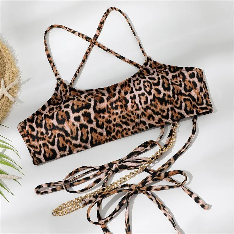 Sexy Bikini mit Leopardenkette