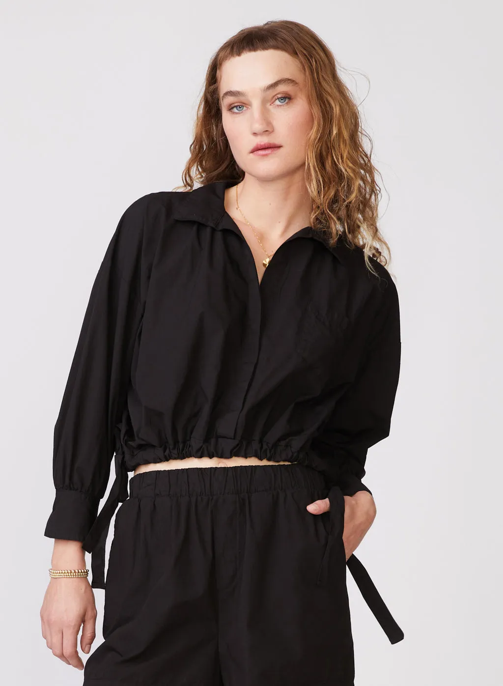 Structured Poplin Tie Hem Shirt in Black