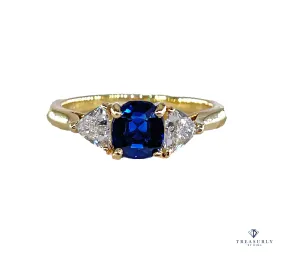 Vintage Van Cleef & Arpels GIA 1.39ctw No-Heat Blue Sapphire and Diamond 3 Stone 18k Yellow Gold Ring