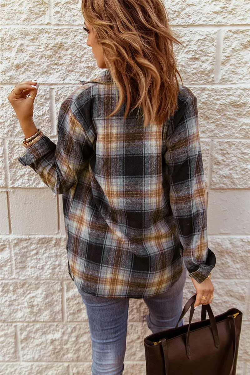 Women' s Oversize Rounded Hem Plaid Shirt